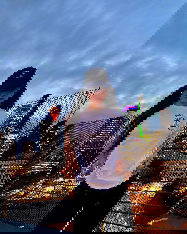 giuliahere giuliahere archive image