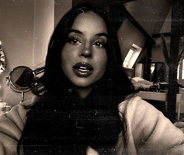 zoeliss instagram image archive image