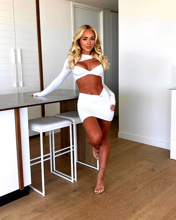 allieauton instagram image archive image