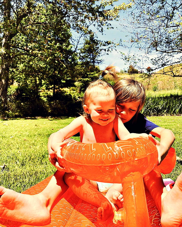 katehudson instagram image archive image