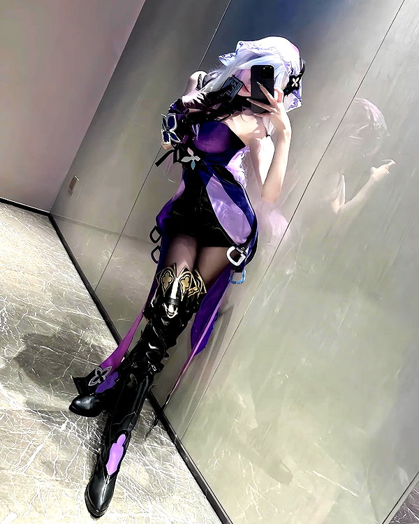gallery_cosplayer instagram image archive image