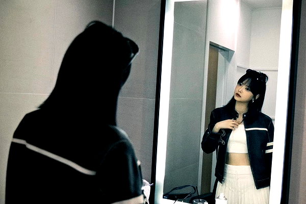 hhh.e_c.v instagram image archive image