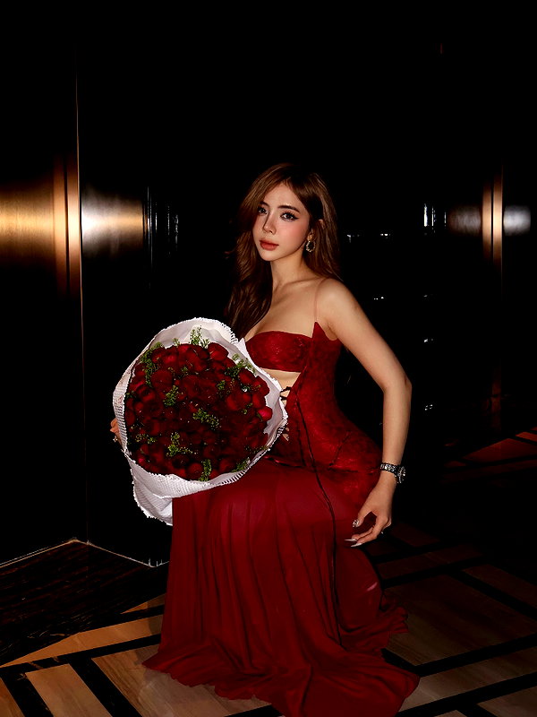 lyhythuedoxinh instagram image archive image