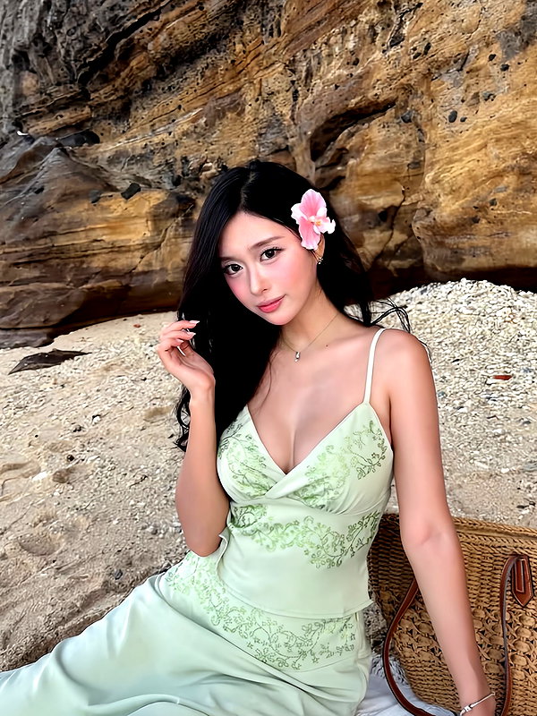 lyhythuedoxinh instagram image archive image