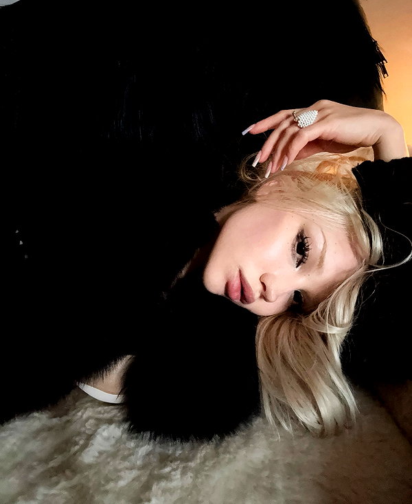 aseynat0r instagram image archive image
