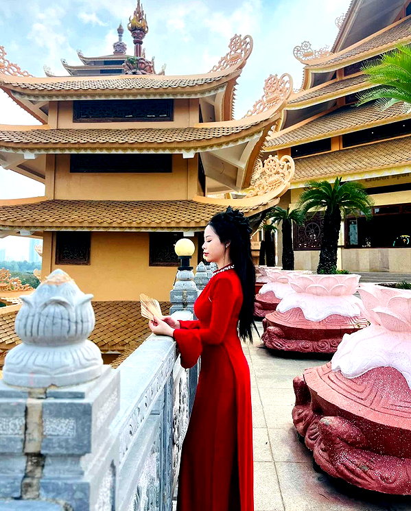 lyhythuedoxinh instagram image archive image
