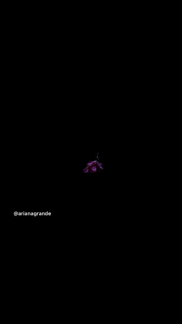 arianagrande instagram image archive image