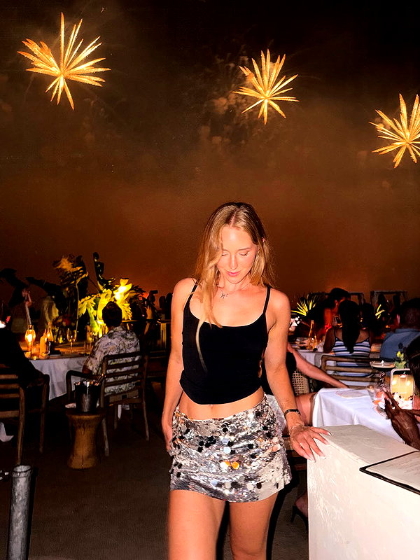 carolinezalog instagram image archive image