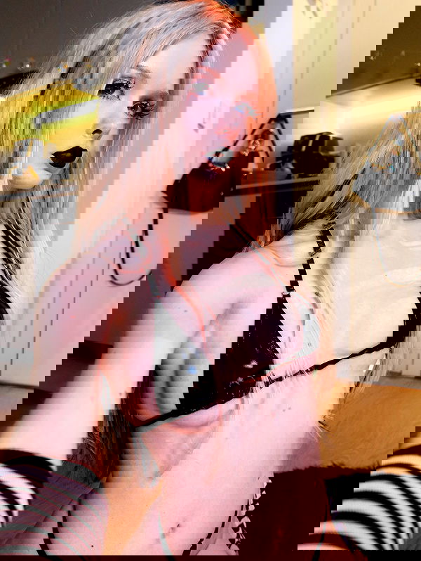 neondemoni neondemoni archive image