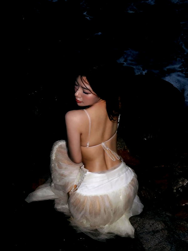 lyhythuedoxinh instagram image archive image