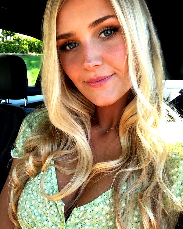 allie_dunn instagram image archive image