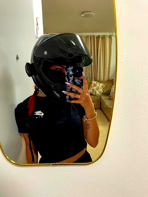 shanidahan7 instagram image archive image