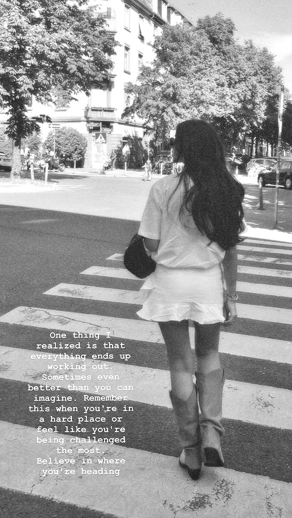 zoeliss instagram image archive image
