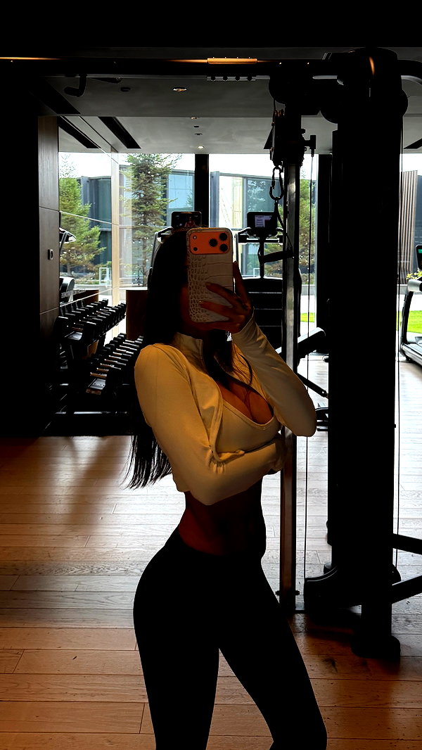 pol_cherie instagram image archive image