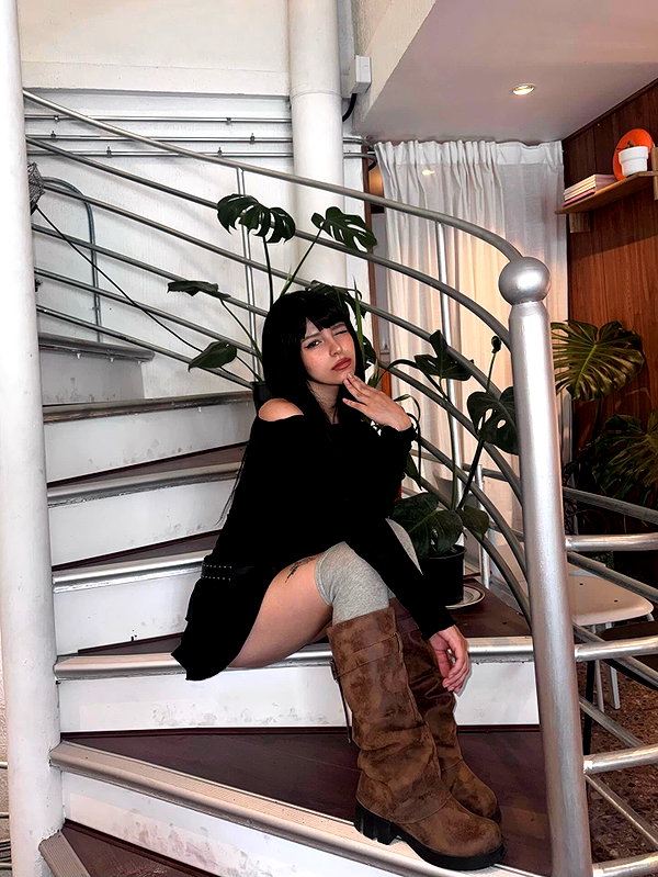 connie.01j instagram image archive image