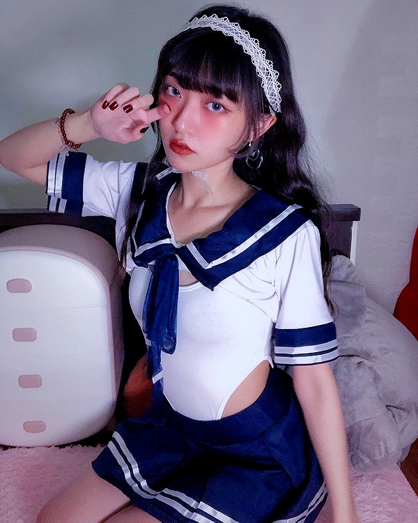 ge.more_x instagram image archive image