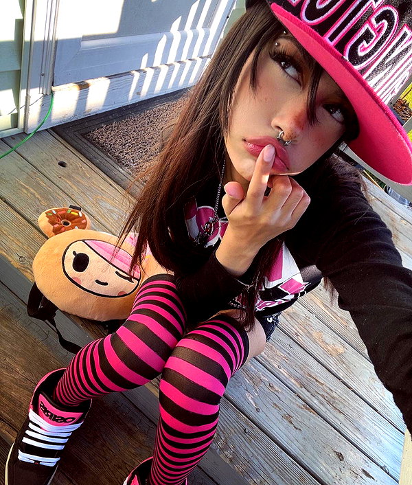twodollie instagram image archive image