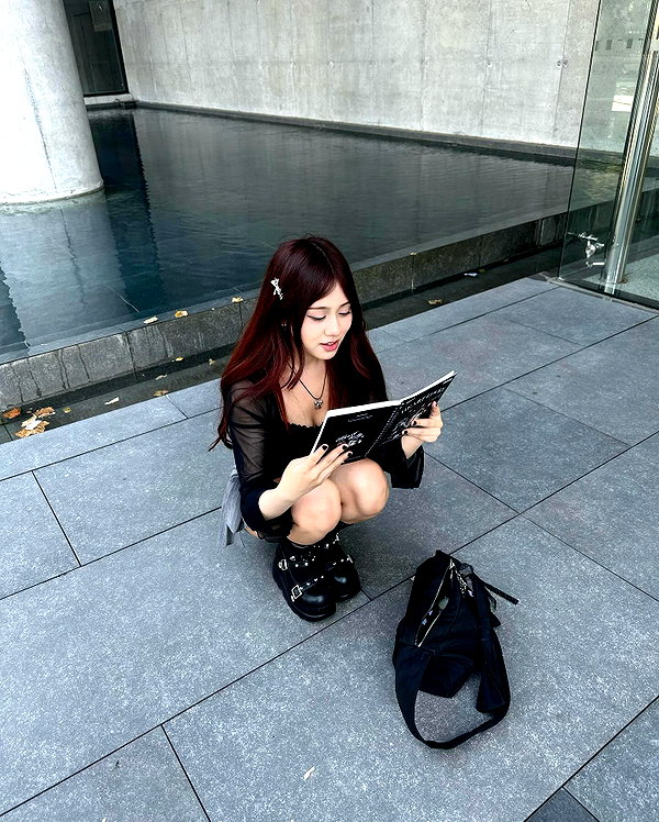 is2tian instagram image archive image