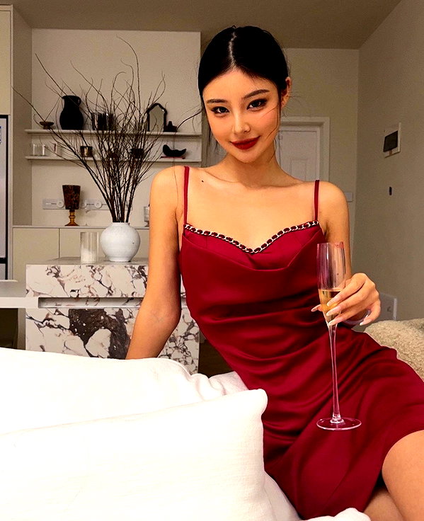 ll.lu1s instagram image archive image