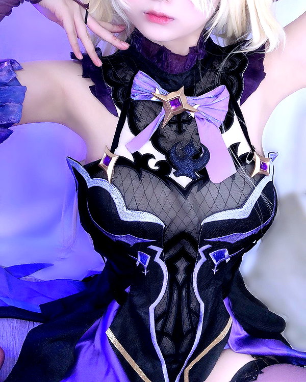 purinn_cos instagram image archive image
