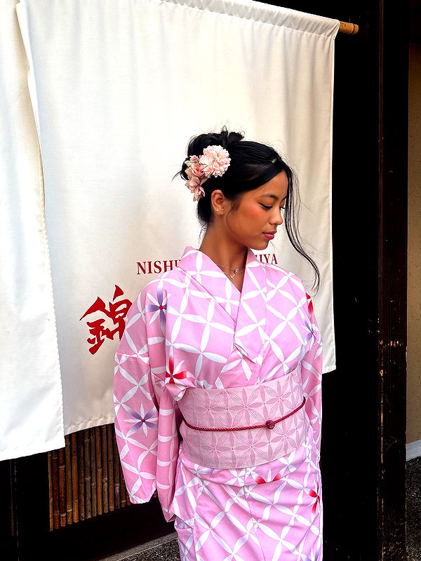 mika.ramosss instagram image archive image