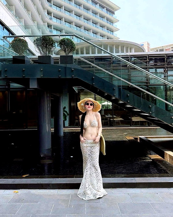lyhythuedoxinh instagram image archive image