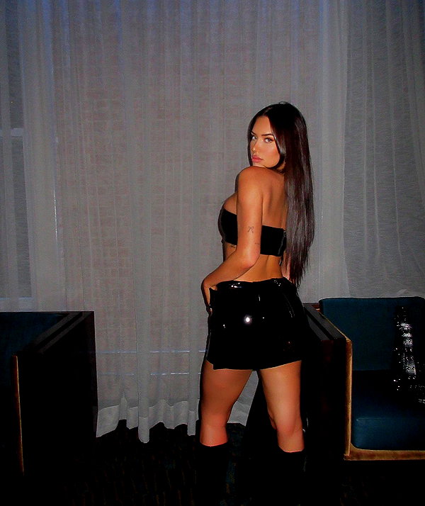staskaranikolaou instagram image archive image