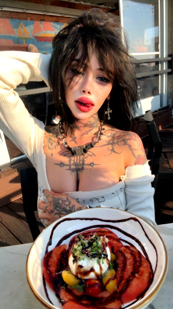 zommmbri instagram image archive image