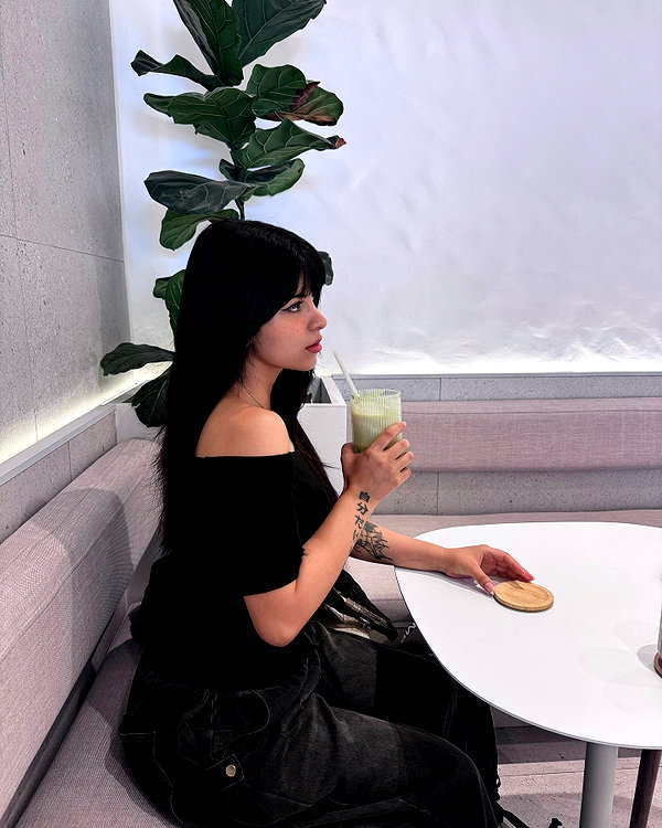 connie.01j instagram image archive image
