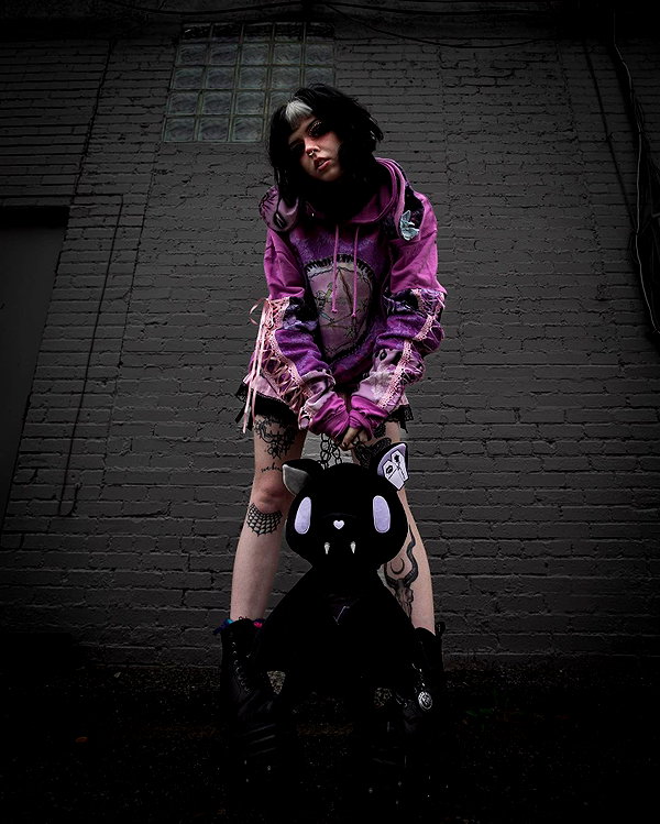 yeahimcaroline instagram image archive image