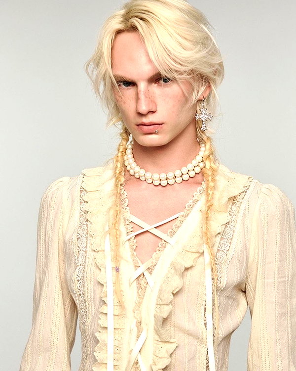 fair_mua instagram image archive image