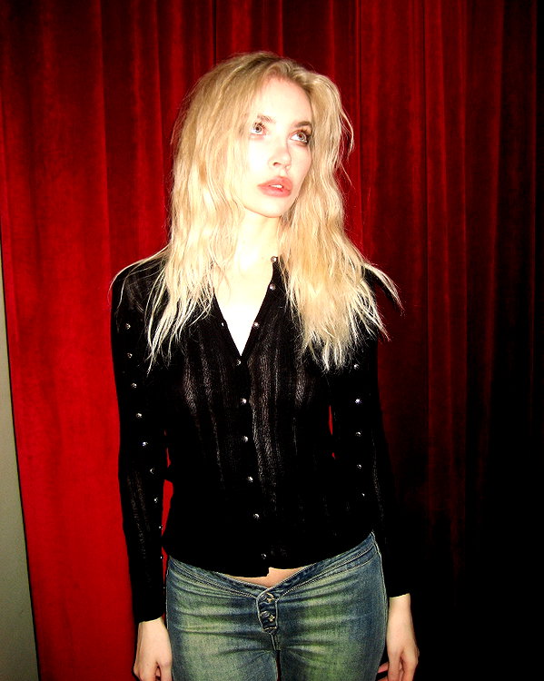 anya4everr instagram image archive image