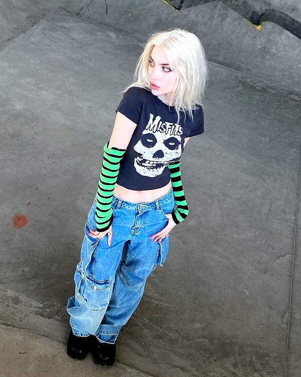 alien.hanna instagram image archive image