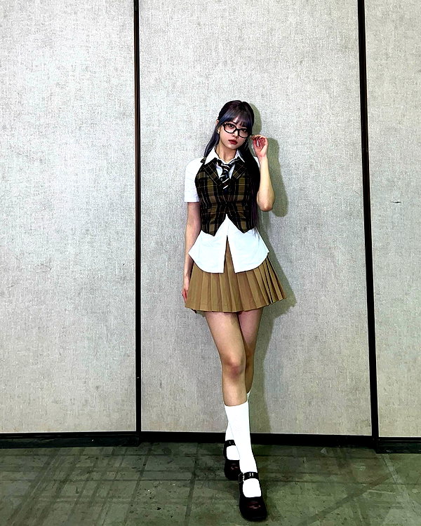 hhh.e_c.v instagram image archive image