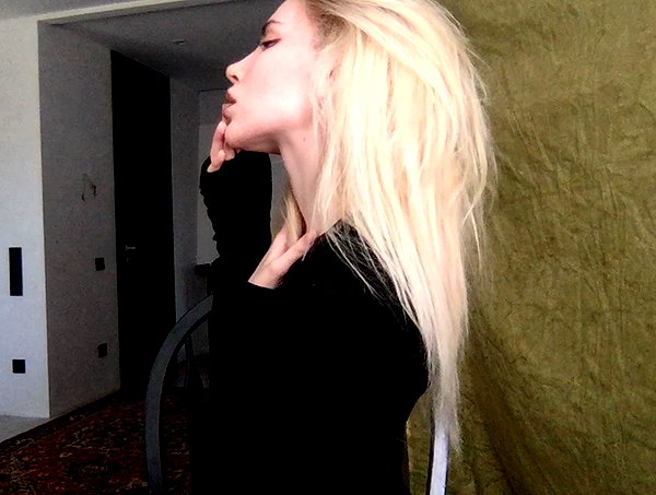 anya4everr instagram image archive image