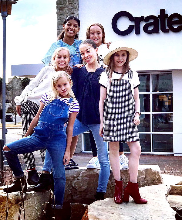 ellianawalmsley instagram image archive image