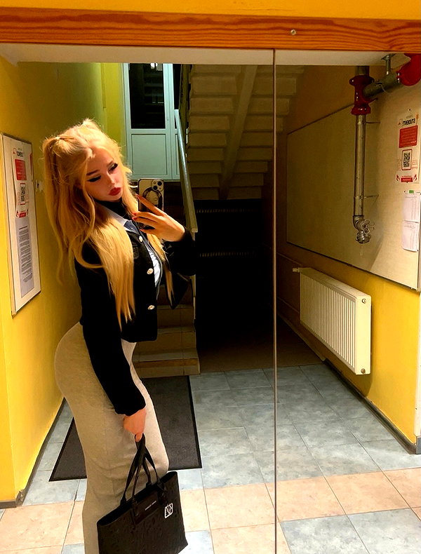 ellerumii instagram image archive image