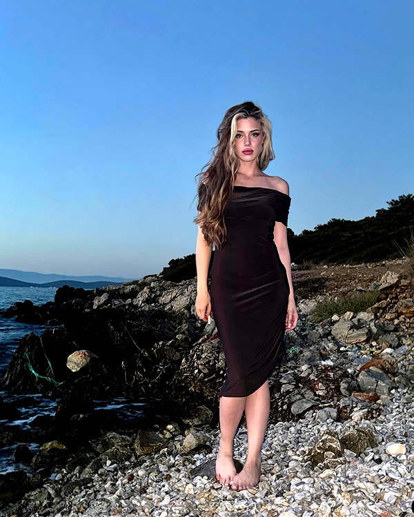 anna.utka22 instagram image archive image