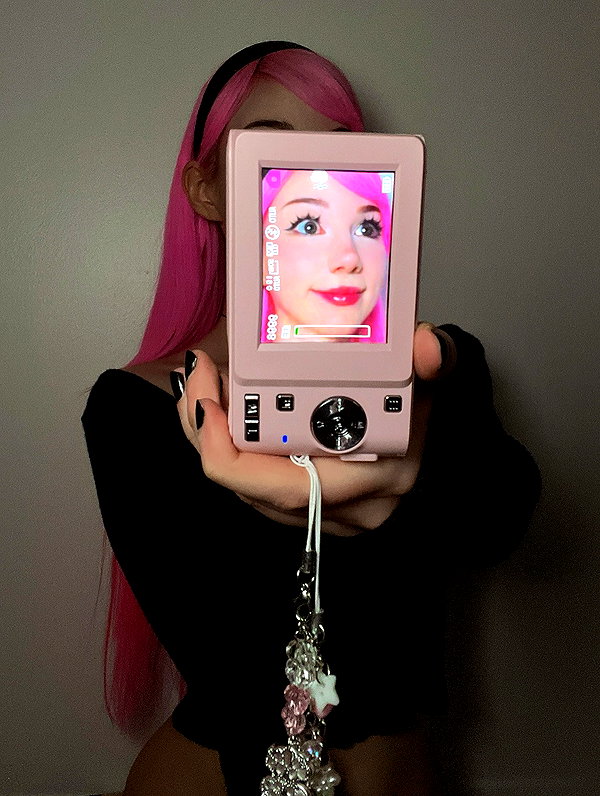 danielle.mercedie instagram image archive image
