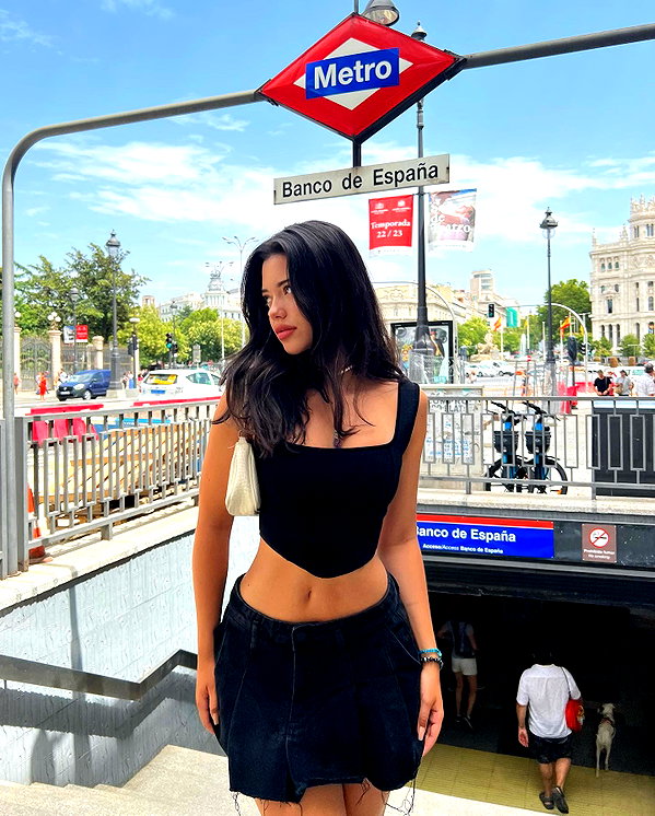 vanessa.rhd instagram image archive image
