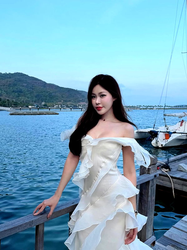 lyhythuedoxinh instagram image archive image