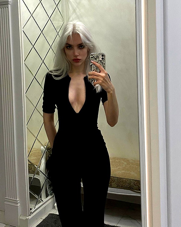 alien.hanna instagram image archive image