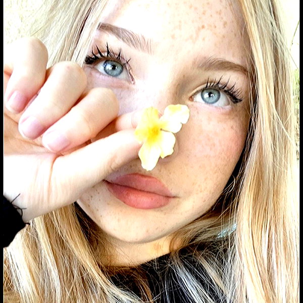 dollyemi instagram image archive image