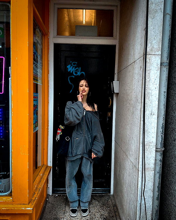 leyla.annemarie instagram image archive image