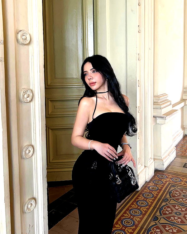 lyhythuedoxinh instagram image archive image