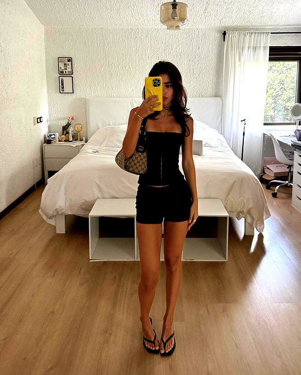 ainaratorneg instagram image archive image