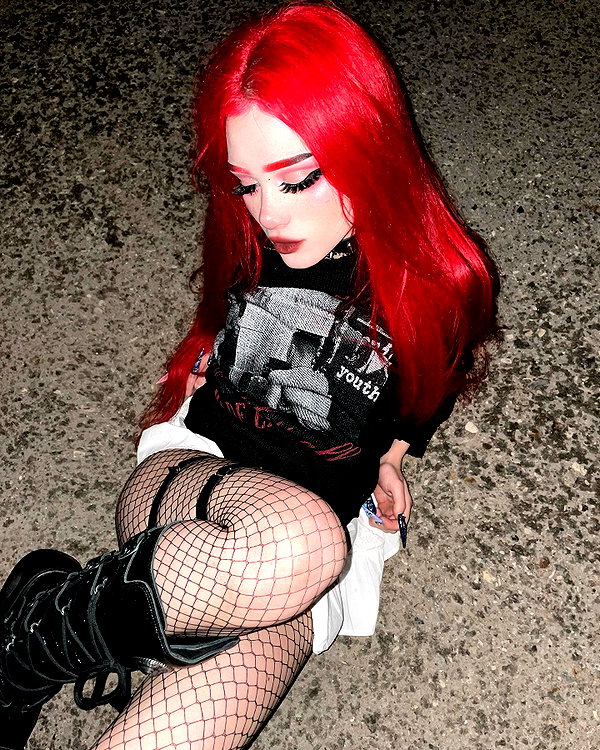 vik4au instagram image archive image