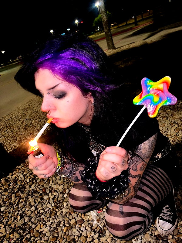 yeahimcaroline instagram image archive image