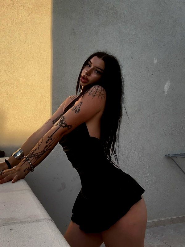 shawtysuzi instagram image archive image