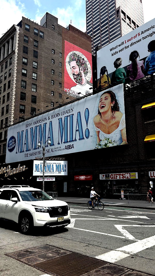 annabottoo instagram image archive image